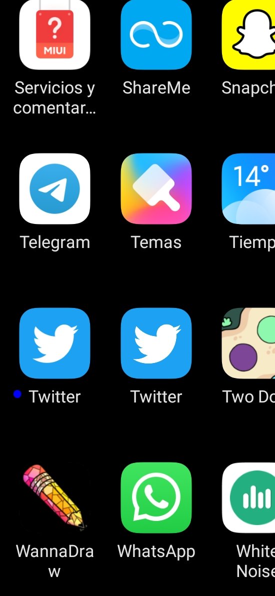 Nigresca's tweet photo. @TwitterEspana por favor, explicame cómo es posible que instale Twitter y se inicie automáticamente sesión, un enlace me lleve a Twitter y me pida instalar de nuevo pero no puedo saber mi contraseña ni me llegan los códigos para restablecerla 🥲🥲 https://t.co/vyx2hzCdeO