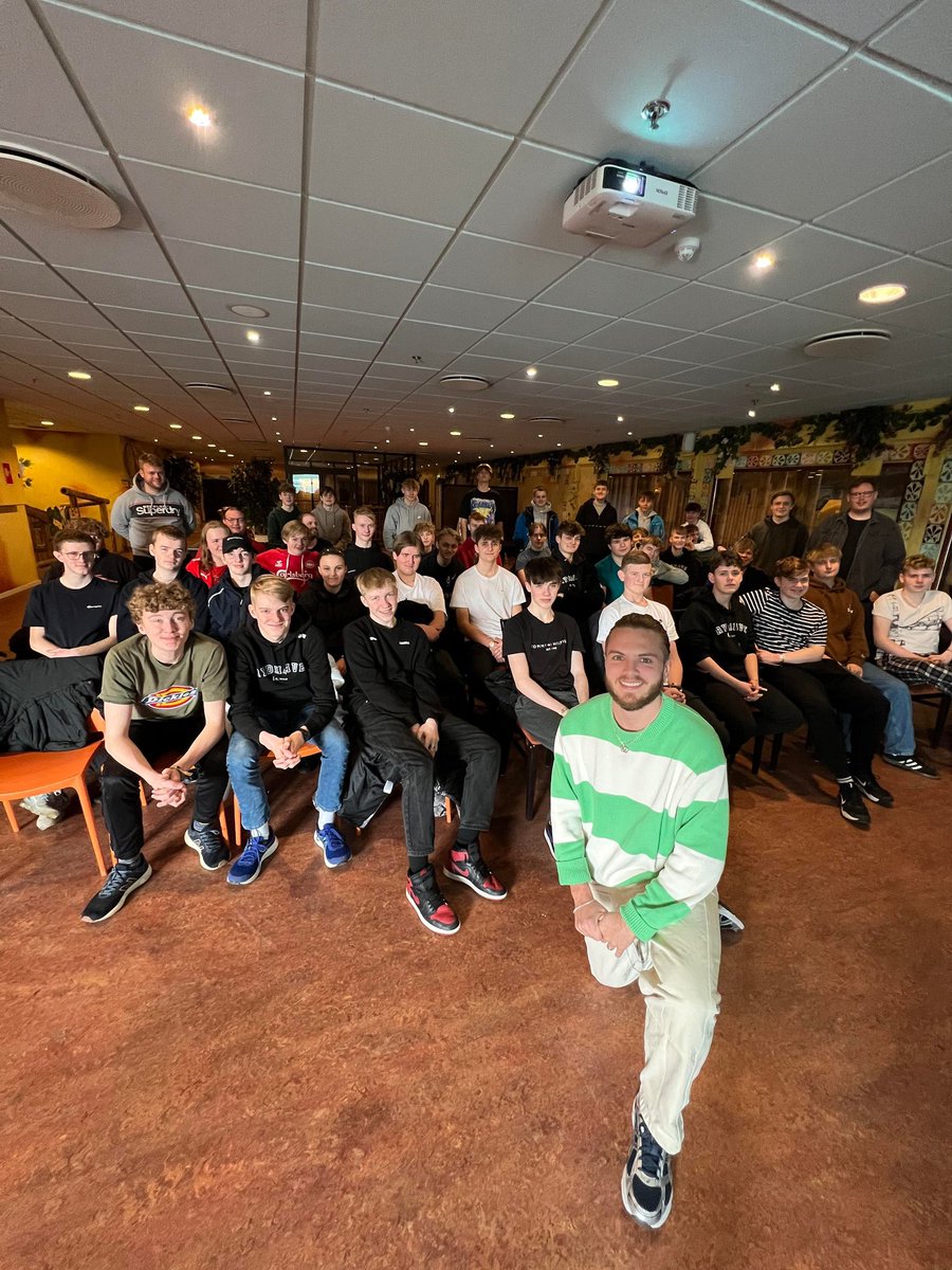 Rydhave Slots Efterskole tweet media