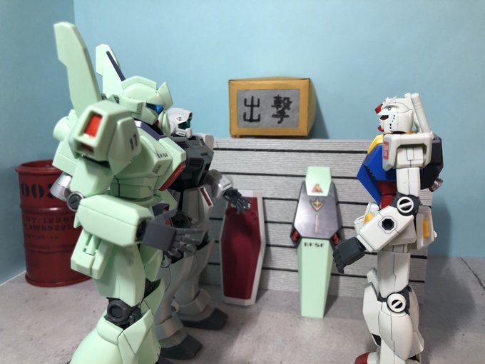 #ガンプラ#本日のガンダムさん【出撃の合図】よっし！行くぞー！ガンダムさん「あれ？…小っちゃくない？」 