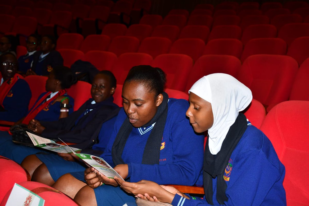 esa_uonbi's tweet photo. We are honored to be graced by students from Moi Girls Nairobi .It's never too early
#ESAUON
#IESC_6.0
#engineeringthefuture https://t.co/Uq2eMbzsaj