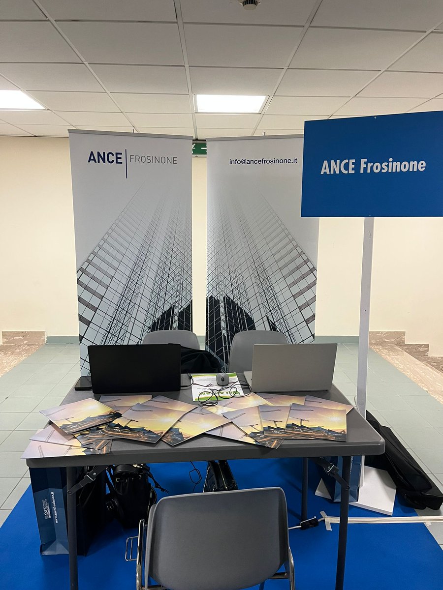 Oggi ci trovate qui <a href="/unicassino/">Unicassino</a> per il Career Day 👩🏻‍💻
Vi aspettiamo a partire dalle ore 11 👷🏻

#ancefrosinone #unicas #careerday #openyourfuture