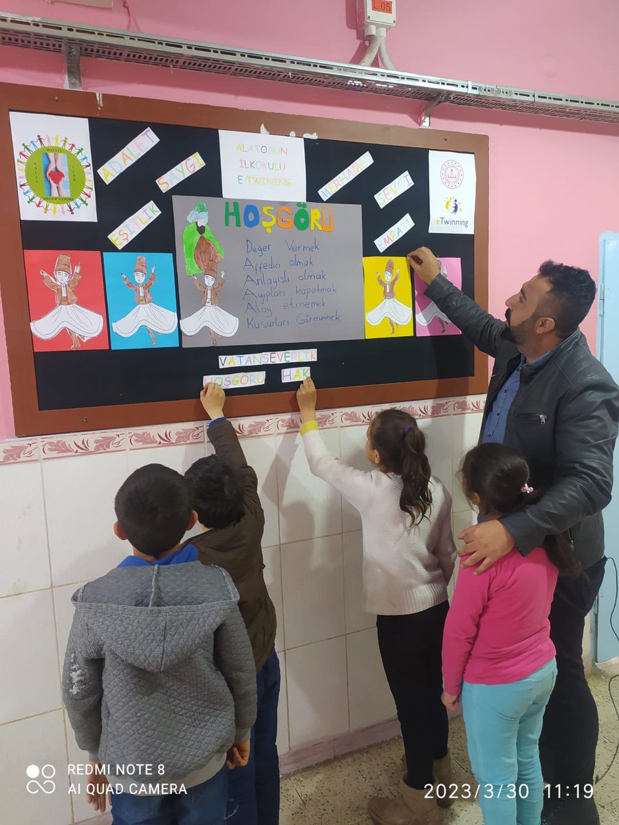 AlatosunO's tweet photo. Okulumuz öğretmeni Tolga AKAY tarafından yürütülen “ Hayatı Değerlendir” e twinning projesi kapsamında yapılan çalışmalardan bazı kareler..
@BaglarMEM21 
@BaglarKaymakam 
@eTwinningdyrbkr 
@argediyarbakir 
@Diyarbakirmem https://t.co/MdxWkGjoHw