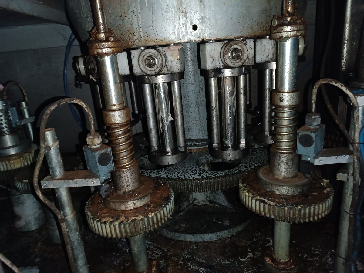 Proinnova2's tweet photo. Si una bodega tiene su maquinaria de embotellado sucia, puede afectar la calidad del vino y la reputación del negocio.

1 Contaminación del vino
2 Riesgo de enfermedades alimentarias
3 Costos adicionales
Mejora el rendimiento de tu bodega con PROSAT  https://t.co/hUvd6tylcT #vino https://t.co/FH9xdTzf3O