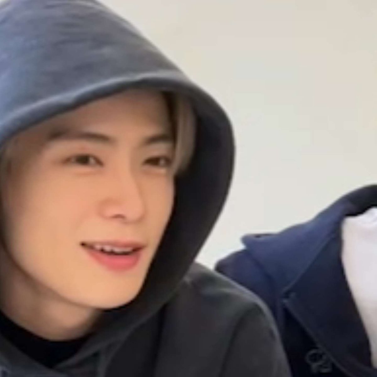 aquariusjjh's tweet photo. 아 재현이 대형 스포하고 도재정 반응 봐 https://t.co/4oulb5KcT0