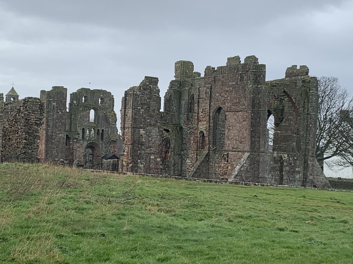 Finn6dog's tweet photo. Castle at Holy Island Lindisfarne yesterday. It is beautiful so much to see. But don’t get caught in the tide . Look out for the times https://t.co/5YSbsycTyf