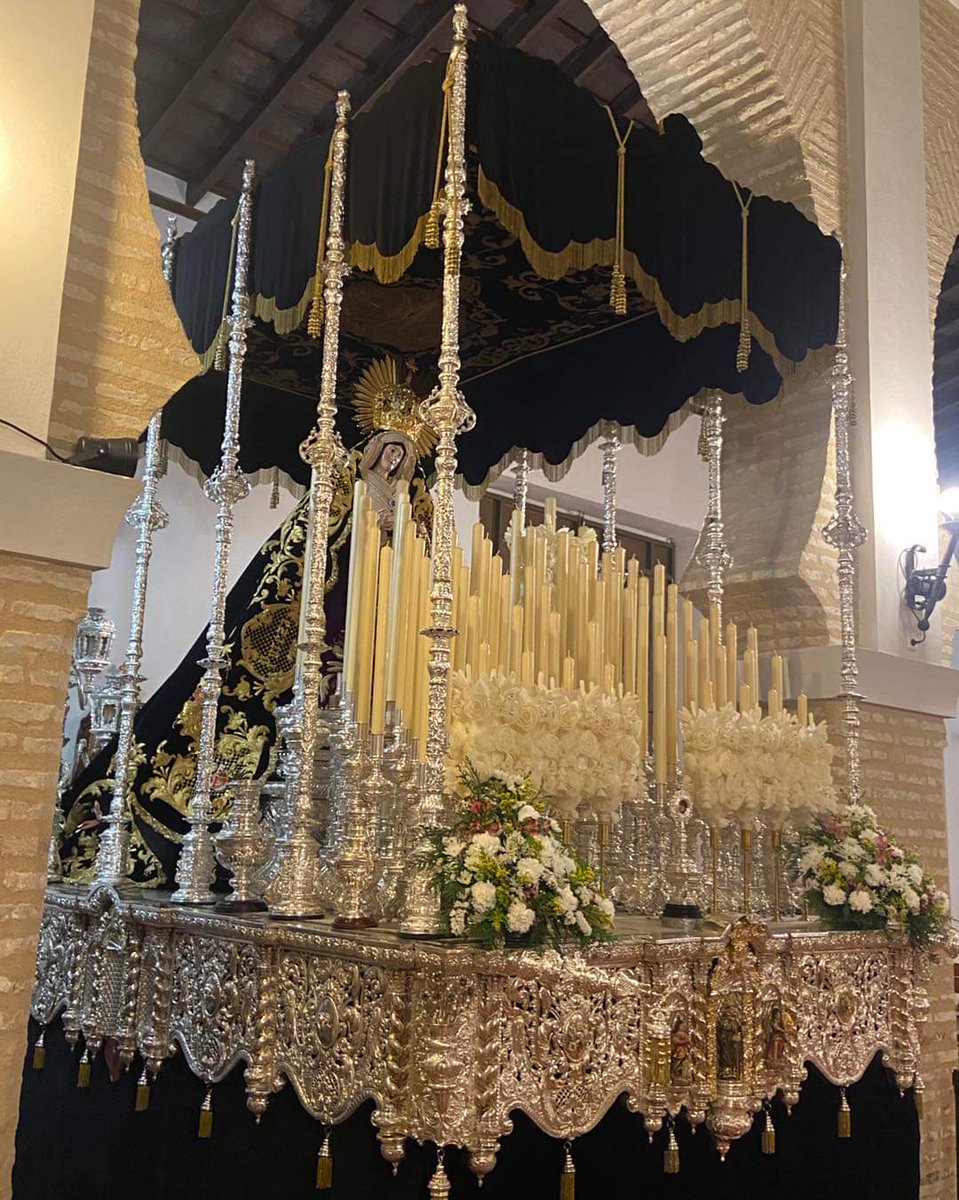 A tan solo una semana del próximo Jueves Santo, nuestros Santísimos Titulares amanecen en sus respectivos pasos procesionales.

#castillo2023