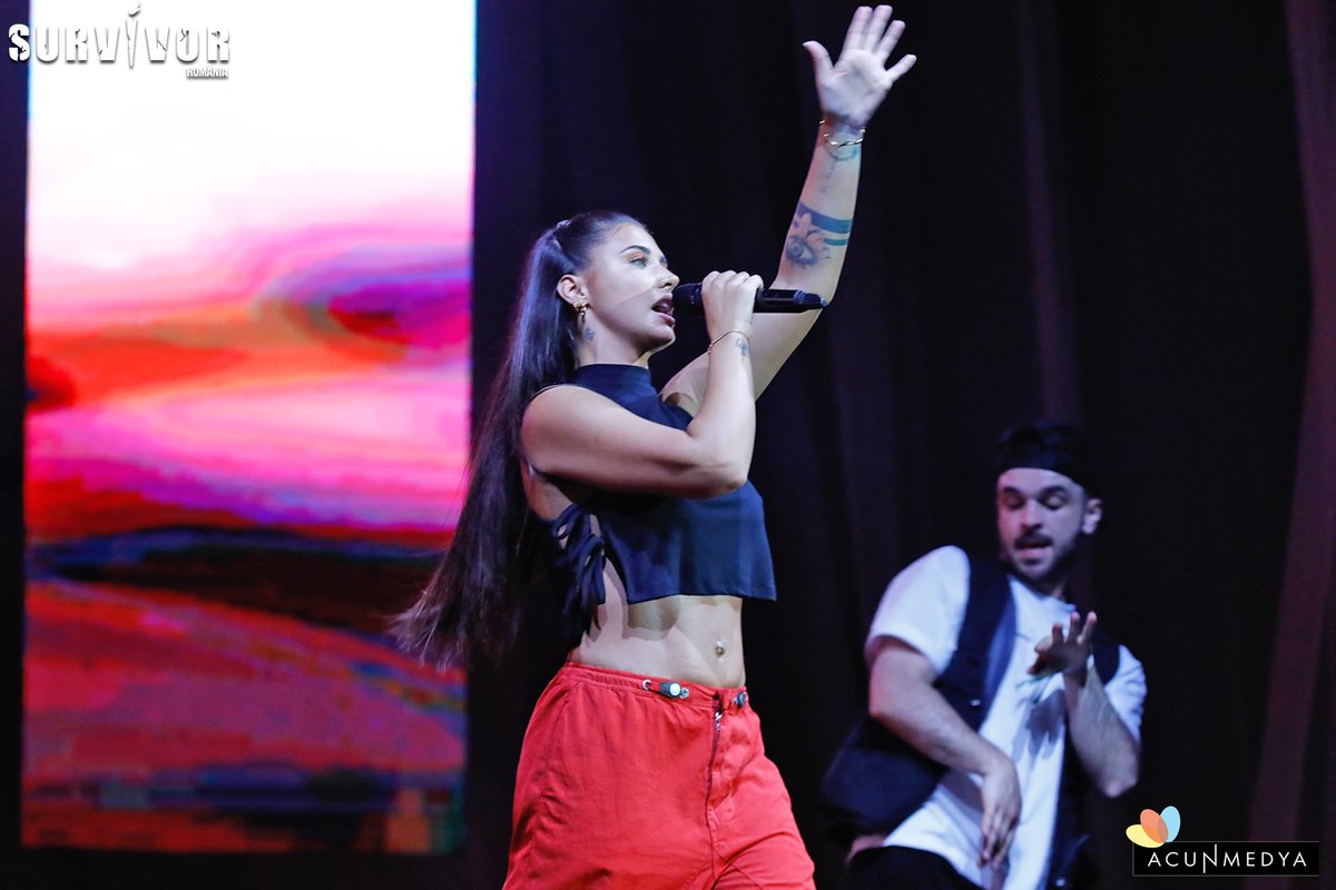 acunmedyaglobal's tweet image. Merge Party Alert❗❗❗ The renowned couple Alex Velea and Antonia Iacobescu rocked the stage of #SurvivorRomania merge party last night 🤩🎉😍 No  better way to transport the contestants from the grueling island conditions 🥳

#Survivor #ProTV