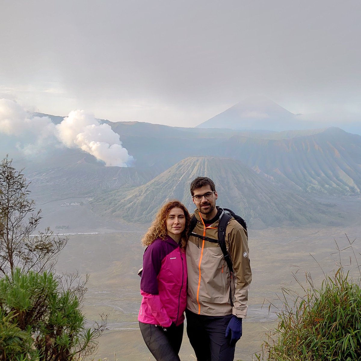 Java_advtrail's tweet image. Witnessing the beauty of Mount Bromo at sunrise was truly breathtaking. #MountBromo #SunriseViews

Join our tour from Surabaya: 
javaadventuretrail.com/mount-bromo-to…

#Travel #travelling
