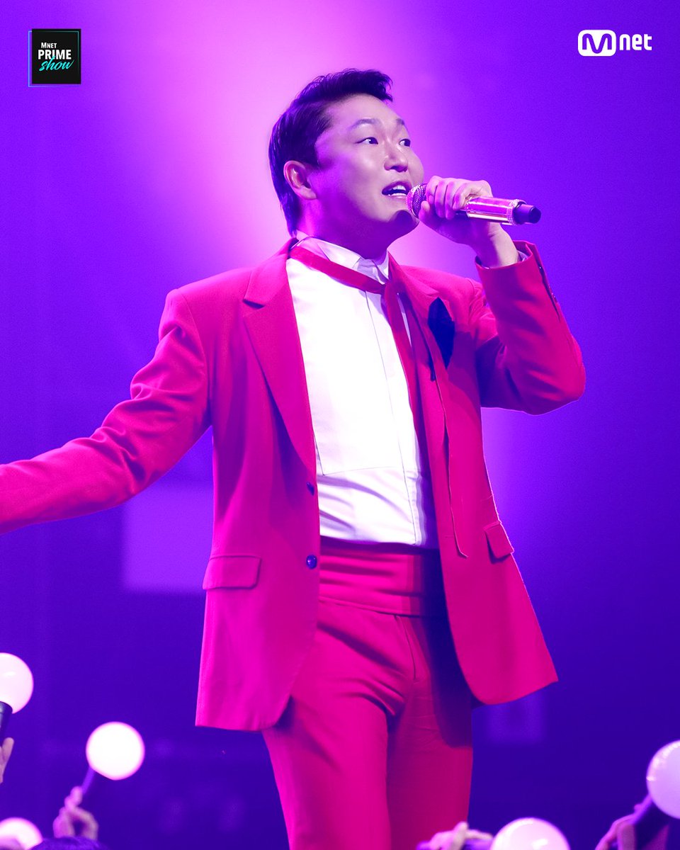 MnetKR's tweet photo. [#MnetPRIMESHOW/스테이지 포토] #싸이 ①
안방을 콘서트장으로 만들었던 Mnet PRIME SHOW 무대 사진 대공개!🎉

세상에 없던 조합, 세상에 없던 무대, 세상에 없던 이야기,
Mnet PRIME SHOW

#엠넷프라임쇼 #PRIMESHOW #프라임쇼 #PRIMEARTIST #프라임아티스트 #여자아이들 #GIDLE #PSY #Mnet #엠넷 https://t.co/5AFyihp3vw