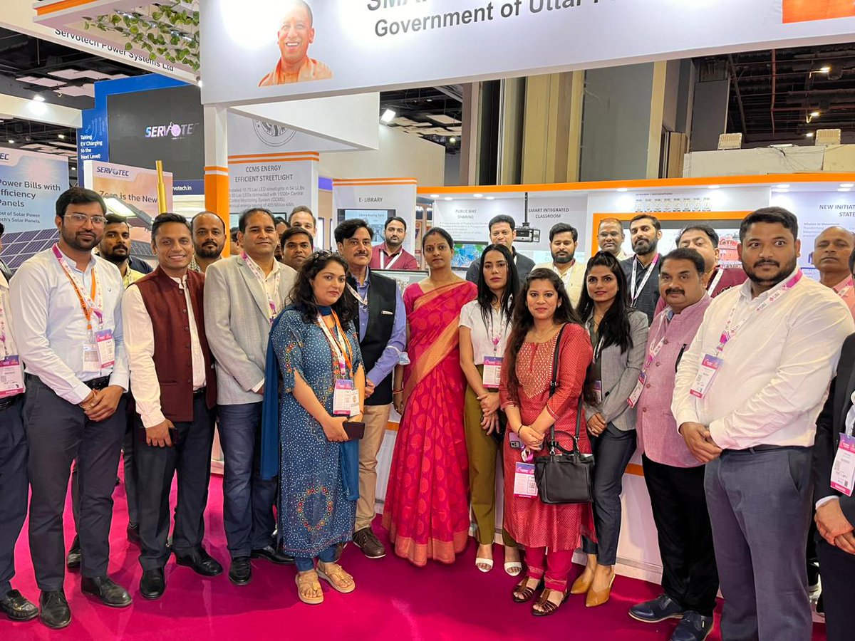 BlackBox_GPS's tweet image. Some glimpses of #convergenceindiaexpo 🤩
Recently, Our @BlackBox_GPS team represented our #FuelMonitoringSystem on behalf of Lucknow Smart City at the Convergence India Expo in Pragati Maidan New Delhi.
#UnlockTheFuture #CI2023 #ConvergenceIndia #SmartCitiesIndia
