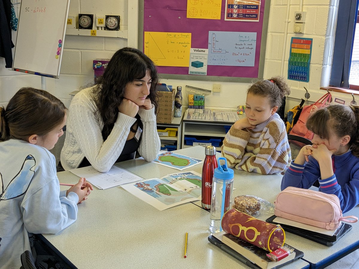 AshfordSchool's tweet photo. #Throwback to our Maths Enrichment program - Sixth Form students enjoyed delivering maths activities to our Year 6 pupils @AshfordPrep
#tbt #maths #sixthform #alevel #ashfordschool #ashfordprepschool #inspiringminds #optimisingpotential #adventurouslearning https://t.co/jYKEAlDqhb