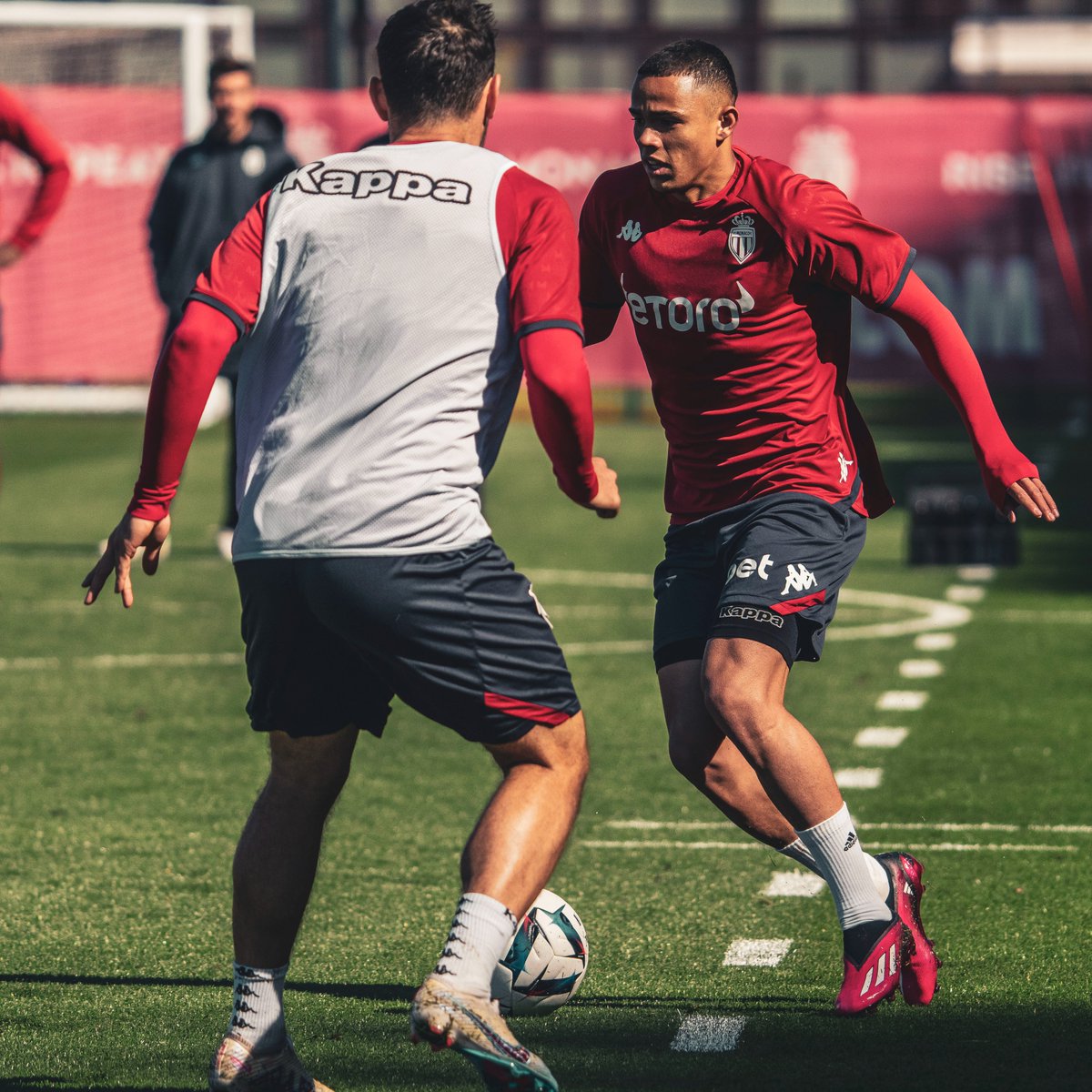 AS_Monaco's tweet photo. La réception du @RCSA dans le viseur 👀

‣ #ASMRCSA https://t.co/7XVzxM1EQb