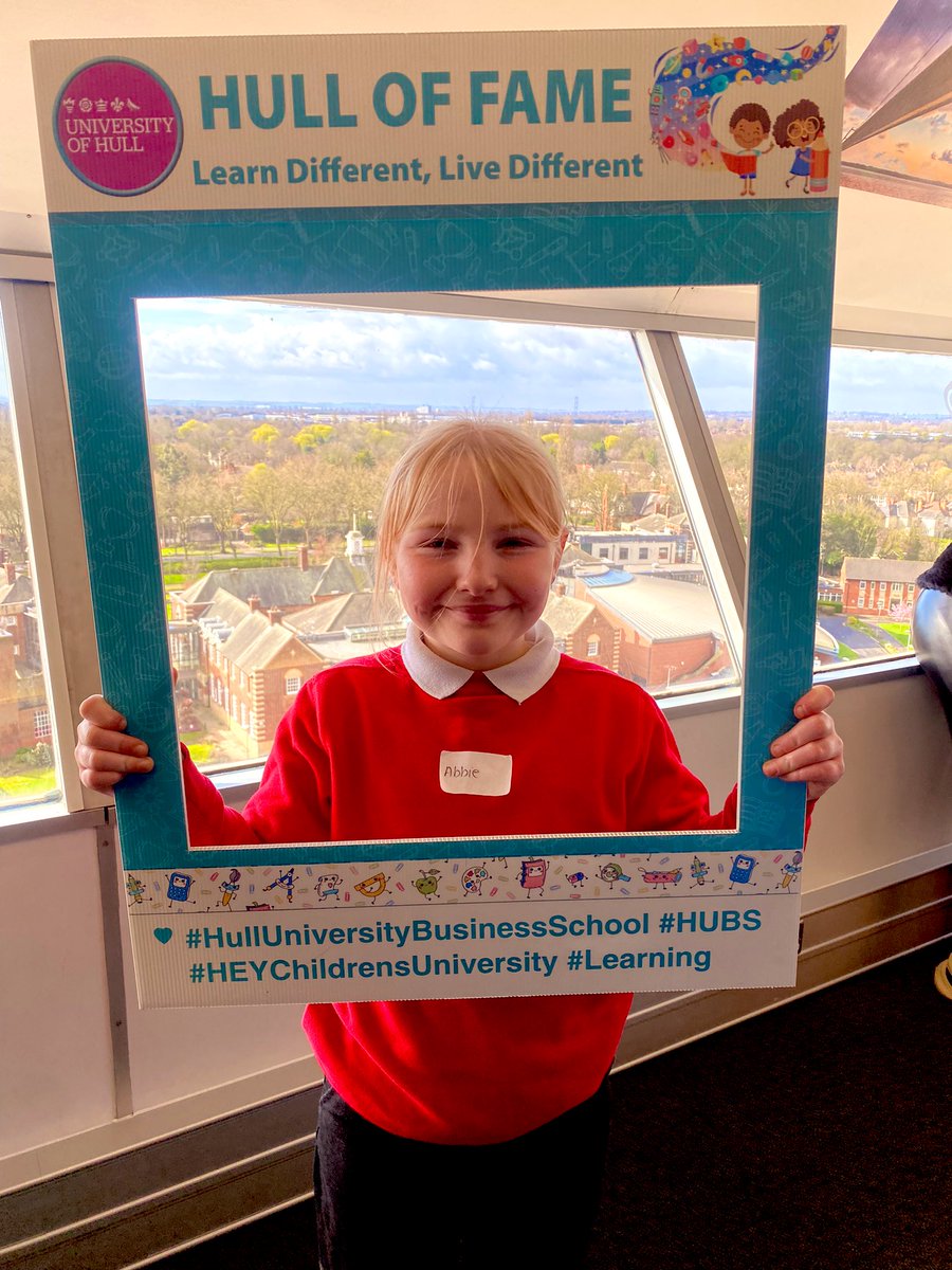 childrensuni's tweet photo. We’re with @hallroadacademy on our @UniOfHull #learndifferentlivedifferent day with Marketing and Advertising students @hubsonline the children are in awe of the fantastic sights here on campus, and are already asking if they can study here when they grow up #futurestars https://t.co/6bQ0PRhCN5