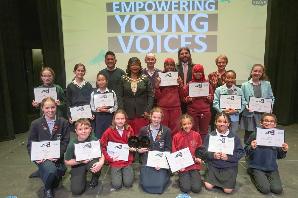 So proud of all the finalists who spoke at the first ever Speak Up! Year 6 Grand Final on Tuesday night- an inspiring evening of oration. Congratulations to the finalists and thanks to judges and all the teachers. @Partnership_WHS #speakupyear6 #empoweringyoungvoices