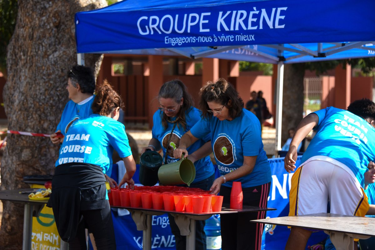 lycee_mermoz's tweet image. #CourseVerte🏃I Pour reboiser le Sénegal, les élèves de 5ème ont participé à la Course Verte co-organisée avec @NebedaySenegal
👉Les résultats lyceemermozdakar.org/Course+verte
🥰 Merci à tous les bénévoles
♻ On a encore réduit notre impact environnemental ! 
@aefeinfo