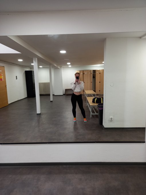 Come over, i'm gym alone #onlyfans #gym #girl https://t.co/4Z5vdimILE<a href="/tag/onlyfans"class="tags">#onlyfans</a><a href="/tag/gym"class="tags">#gym</a><a href="/tag/girl"class="tags">#girl</a>