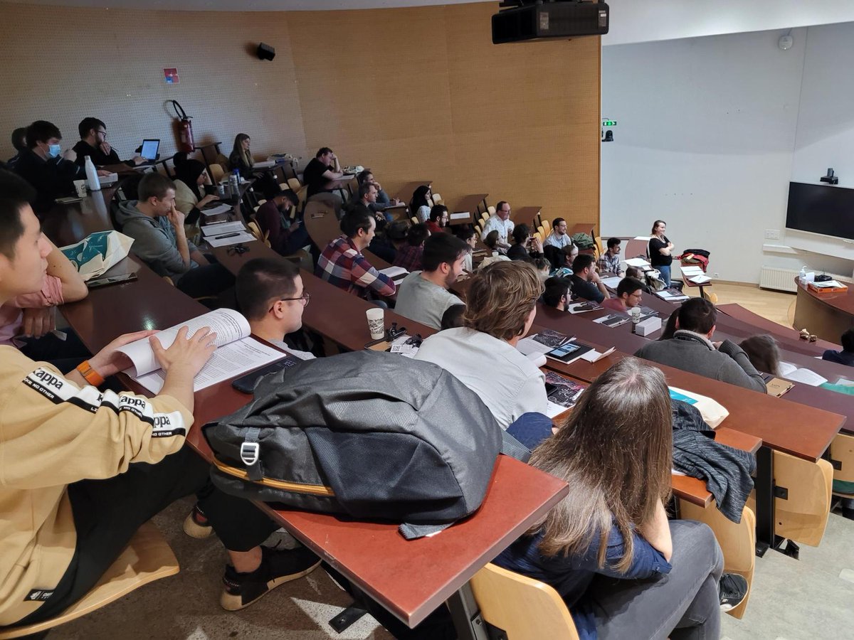 UCAuvergne's tweet photo. Ce matin débutaient les Journées Scientifiques de l'Ecole Doctorale des Sciences Fondamentales de l'UCA ! Au programme de ces deux journées : présentation des travaux de #thèse des #doctorants, #rencontres, échanges...

Pour découvrir le programme➡️https://t.co/Rf8ZJOMQ7I https://t.co/C2O7d57WDg
