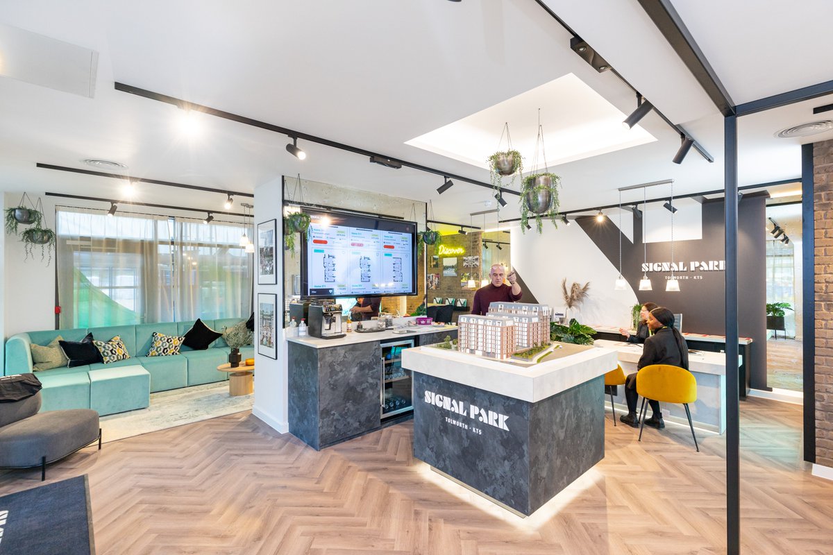 FocusAgencyUK's tweet photo. Take a look at the sales environment we designed and styled for The Guinness Partnership at their Signal Park development in Tolworth 👀 Complete with digisuite™, we created an immersive experience for customers when looking for their new home 🏡 https://t.co/ln9wfc3zK1