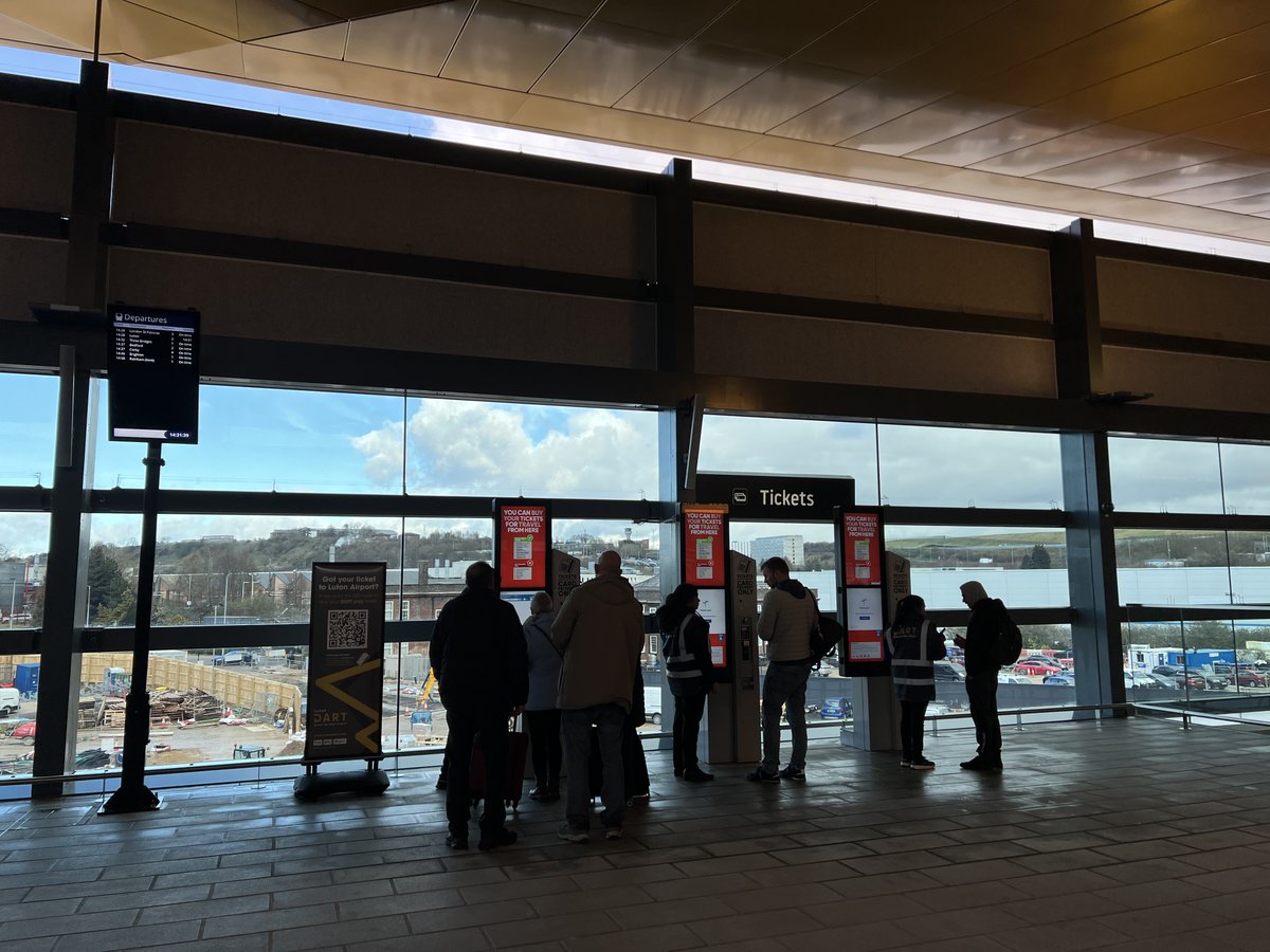 Do you hold a concessionary bus pass? 🚍

You are entitled to free tickets on the Luton DART!

All you need to do is register online here 👇lutondart.com/concessions/ge…