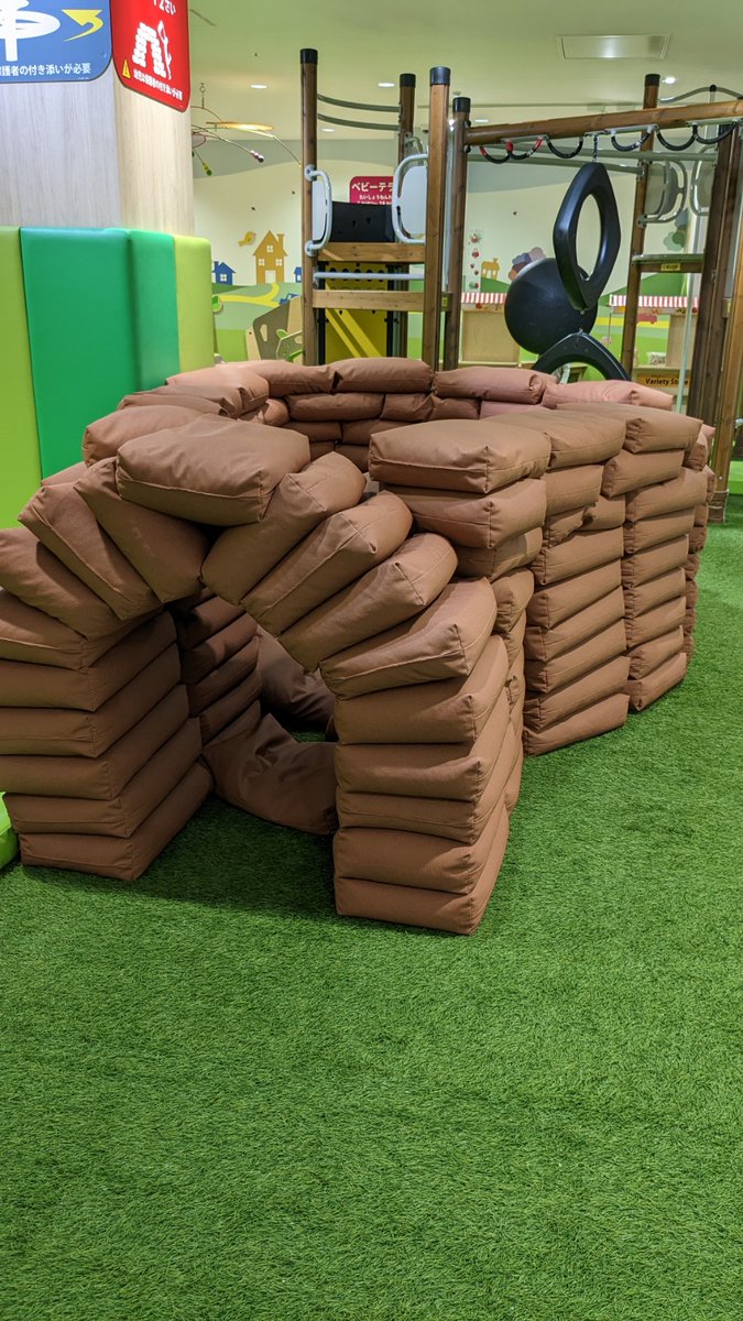 namco_momochi's tweet image. こんにちは😄　3階の　＃あそびパークPLUS　です☺️
本日は　＃DoNoW　の作品をご紹介😆
秘密基地みたいでかっこいいね✨