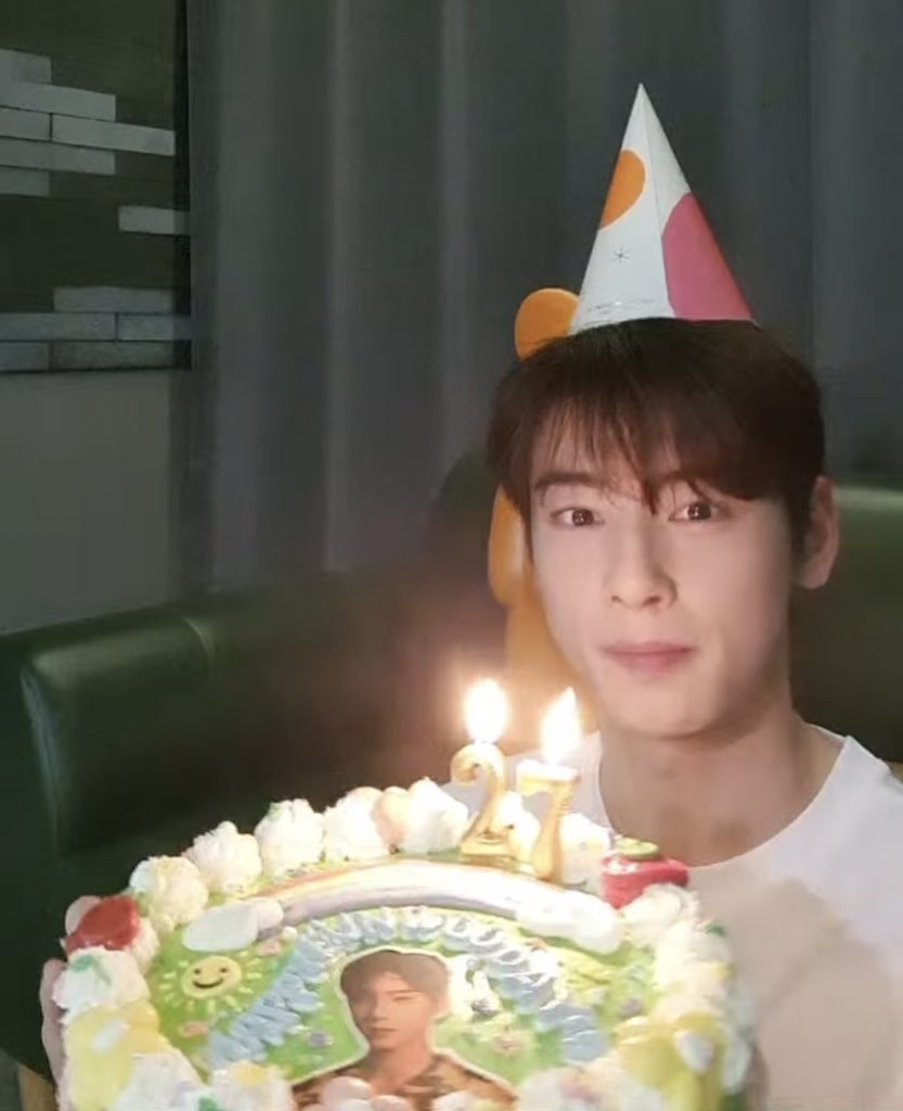 lovenunubear's tweet photo. Cutest Birthday Boy! Happy Birthday Eunwoo! Love you so much! 🥹🥳💜🫶🎂🎉💯

HAPPY BIRTHDAY CHAEUNWOO
#은우의_모든날이_찬란한_봄이길 
#HAPPY27th_CHAEUNWOO 
#차은우 #CHAEUNWOO https://t.co/sTjGNqu3nY