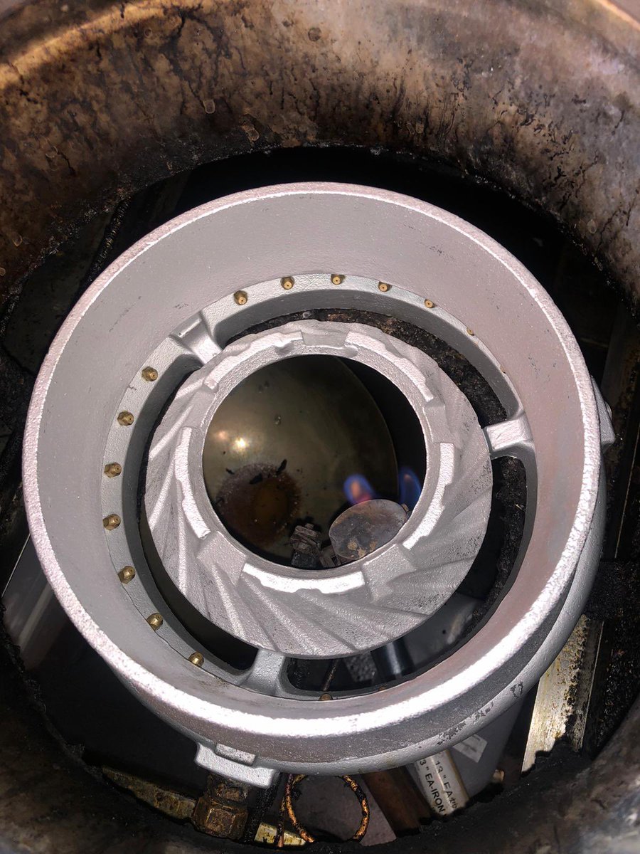 KESFACILITIES's tweet image. March KES photo dump🙌🏼👨‍🔧
Here’s a few pictures from our work this March! Forever grateful for new customers and those who return to KES😄❤️

#march  #photodump #marchphotoaday #DasaRAW #StarMagicalProm2023 #marchphotochallenge #march2023 #kes #kesfacilities #Bholaa #RamNavmi