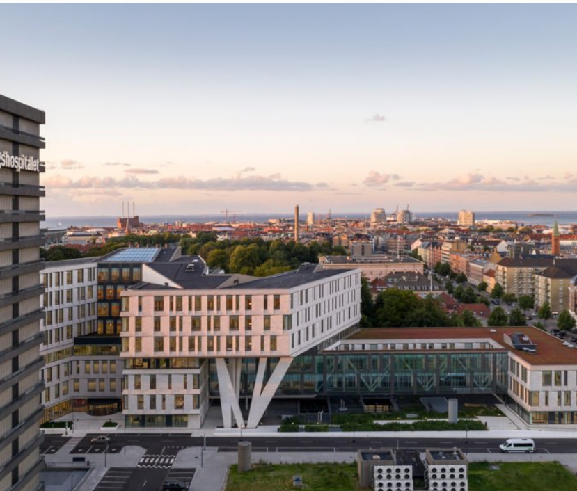 The world's largest experiment in the delivery of Emergency and Acute Care has been quietly happening in Denmark. Massive reconfig of ALL acute care. The European Health Property Network meeting this week informally assessed the outcomes. 🧵 1/