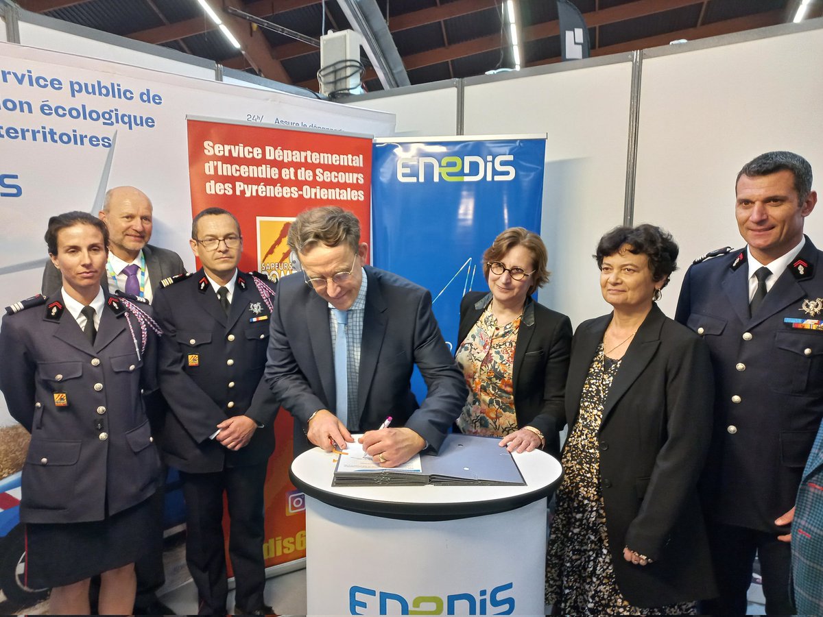 <a href="/SDIS66/">SDIS 66</a> @enedis_LR #signature #convention de #partenariat pour renforcer la coopération sur la sécurité, la formation et nouvelles technologies avec les pompiers des PO