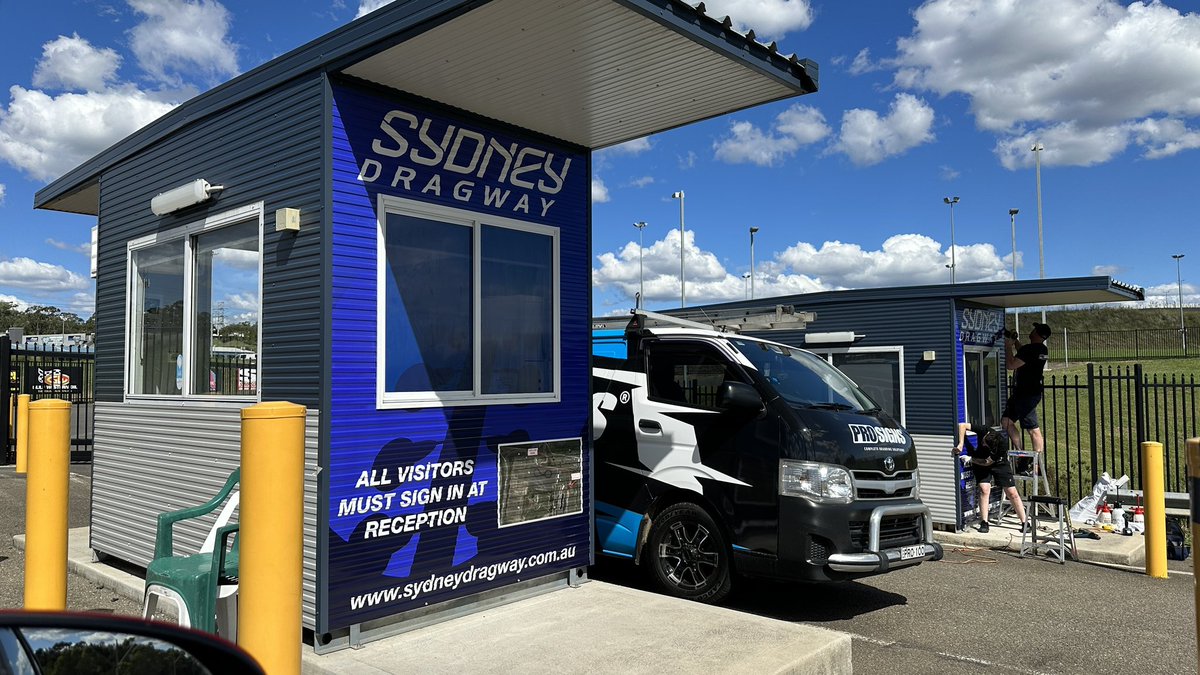 Loving the New Fresh Look as you enter Sydney Dragway, just in time for this Saturday’s Speed Adict NSW Championship round. Thanks #prosigns
#sydneydragway #dragstrip #dragracing