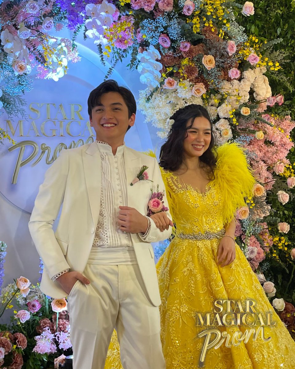 ABSCBN's tweet photo. #FranSeth fans alert! See the #StarMagicalProm2023 look of Francine Diaz and Seth Fedelin.

WATCH #StarMagicalProm2023 here: https://t.co/fcoYMf5xsG https://t.co/XD0c58hAGi