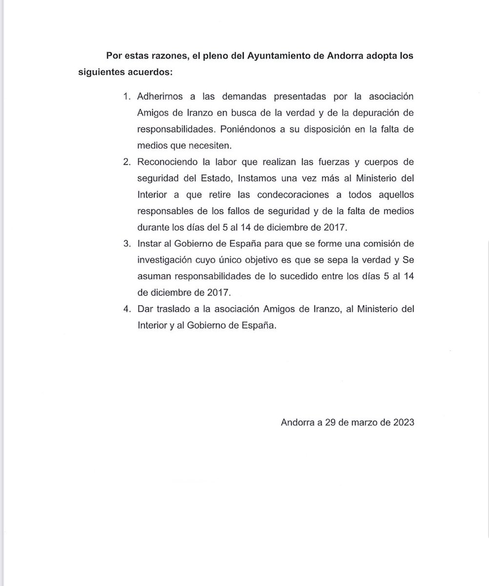 SiempreIranzo's tweet photo. Ayer el Ayuntamiento de Andorra aprobó por UNANIMIDAD la moción que podéis leer en este tuit. En el territorio TOD@S, instituciones y gente de a pie, seguimos viendo las cosas como el primer día.  
Hilo👇🏻 https://t.co/ie4ggyy1pi