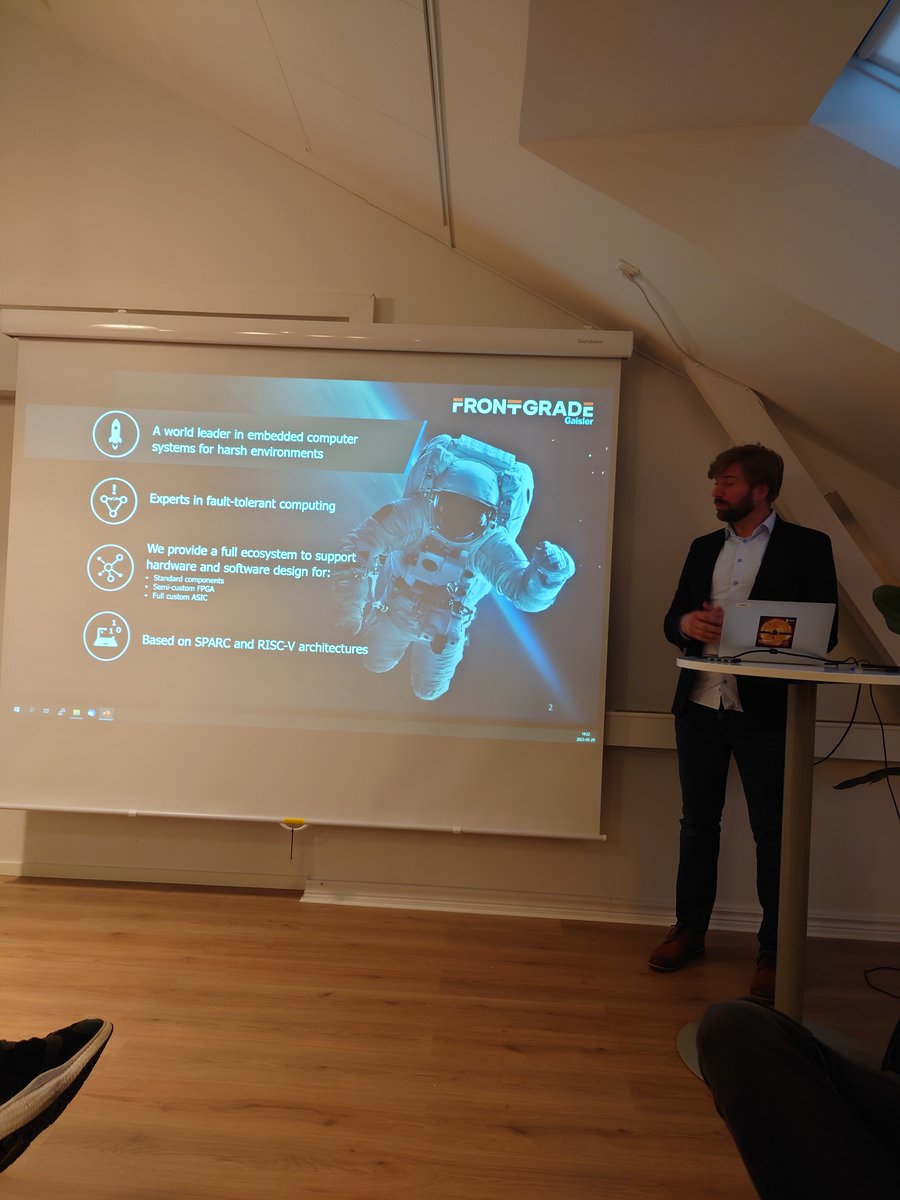 Björn Töpel tweet media