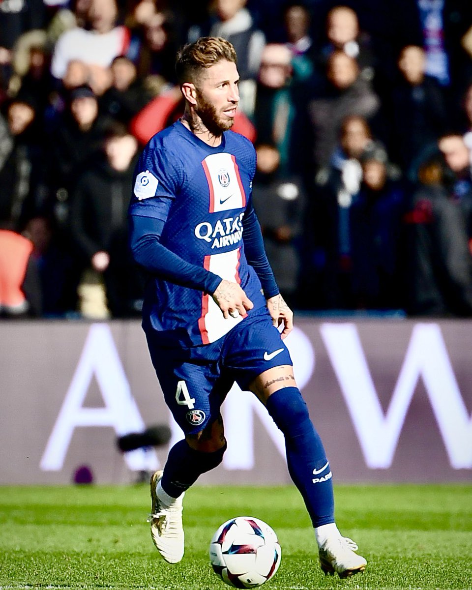 En el cumple de Ramos, ¡sorteamos su camiseta 𝐟𝐢𝐫𝐦𝐚𝐝𝐚! 😍

Requisitos 👇

▪️ Dar RT y Like
▪️ Sigue a <a href="/Ligue1_ESP/">Ligue 1 Español</a>
▪️ Etiqueta a un amigo