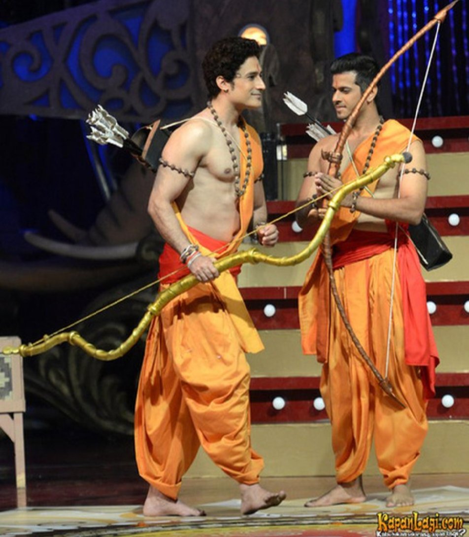 stanningadakaar's tweet photo. #ThrowbackThursday to the play(s) performed onscreen [#ghkkpm] and offscreen for fans/viewers of #RamayanSabkeJeevanKaAdhaar the divinity Neil hold while-in in these characters>>>>>✨️

Jai Siya ke Raam 
Jai Shree Lakshman 
Happy Raam Navami🙏🏽❤️
#NeilBhatt #RaamNavami https://t.co/koYancJTH7