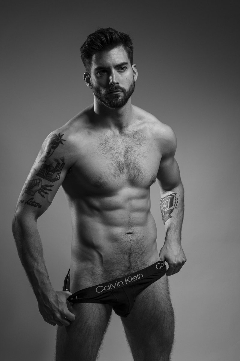 Vibe_menStudio's tweet photo. The gorgeous Vincent 📸 @Vibe_menStudio https://t.co/ANqWOkFnLp