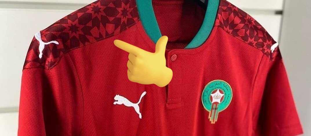 🔴قميص المنتخب المغربي🇲🇦 منذ 2020 و هو يزين بزخرفة الزليج المغربي على الأكتاف، و حتى في القميص المونديالي تم وضع الزخرفة
كل هذا قبل أن تطلب #الجزائر من adidas استنساخ زخرفة الزليج فلم يقدرو أن يفعلوا نفس الشيء على القمصان الرسمية ،لأنه ستصبح سرقة واضحة ،فوضعوها على قمصان التداريب