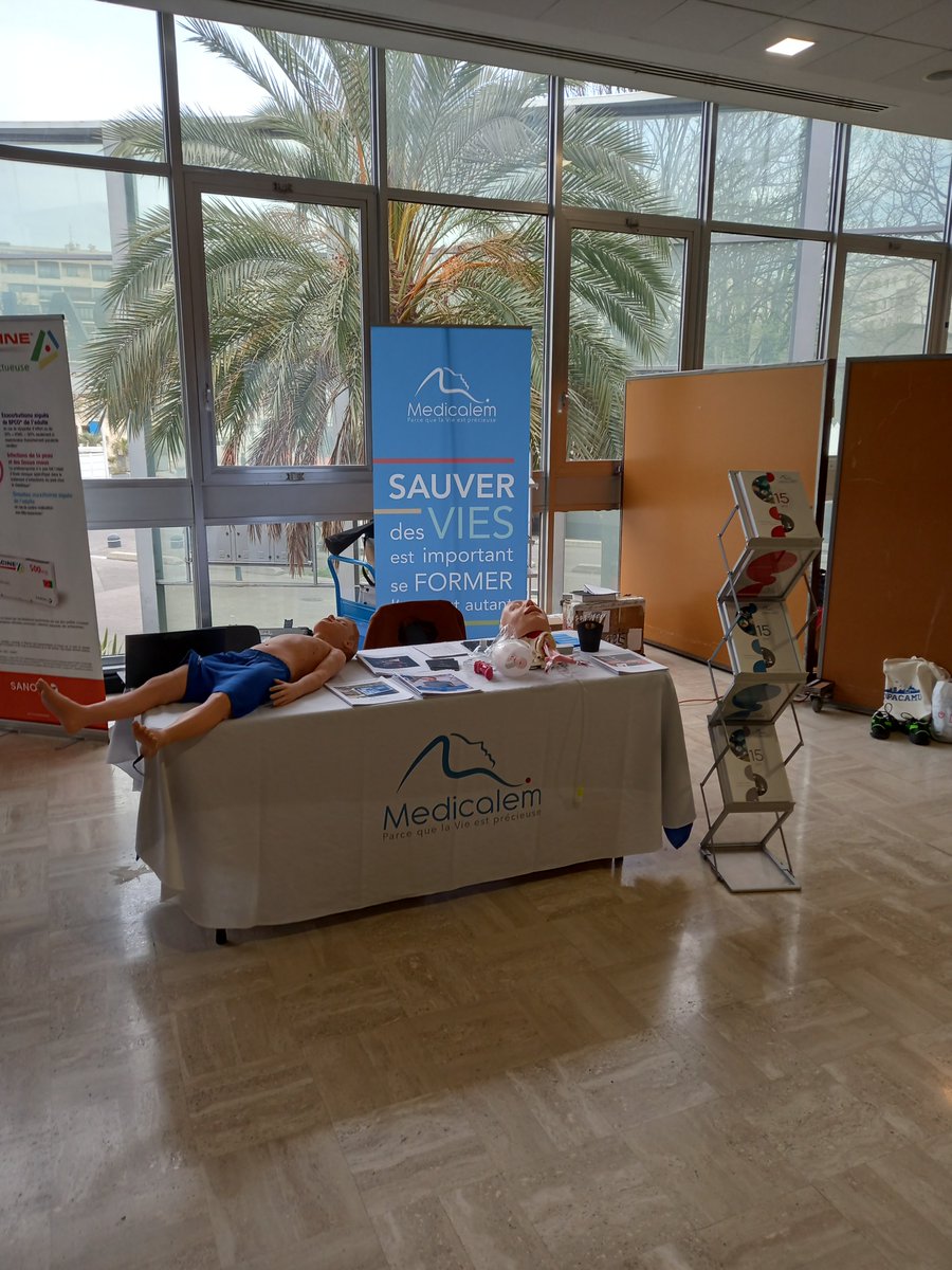 Medicalem_Fr's tweet photo. 📢 En direct des 22èmes Journées Médicales du Collège PACA de Médecine d’Urgence ! Retrouvez-nous sur les ateliers de la South Cup avec nos mannequins @GaumardInFocus S3201 et S3040.100 mis à disposition ou sur notre stand Medicalem à proximité
@aphm_actu @CopacamuPACA #COPACAMU https://t.co/CtKSxy0ehl