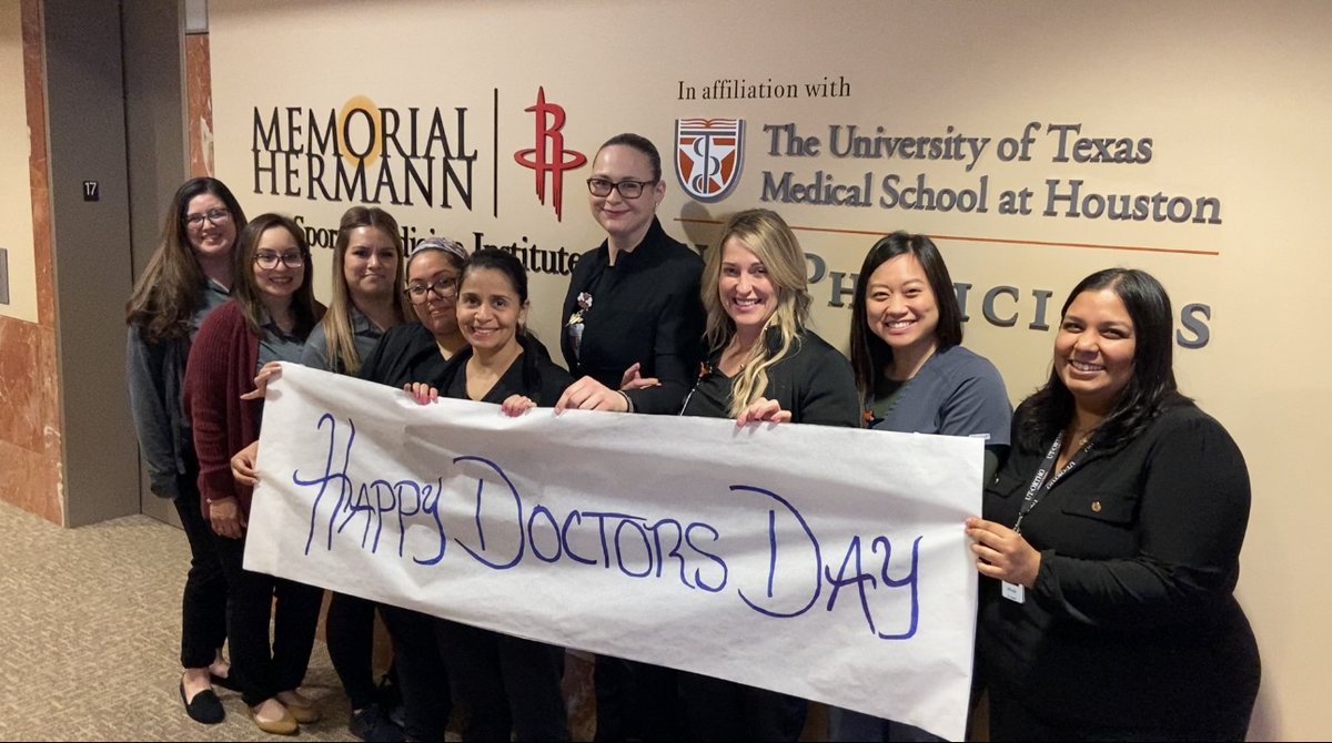 ortho_ut's tweet photo. Happy #DoctorsDay🫶🏼 from your #UTOrtho family 🧡 https://t.co/vGVUMRnUPw