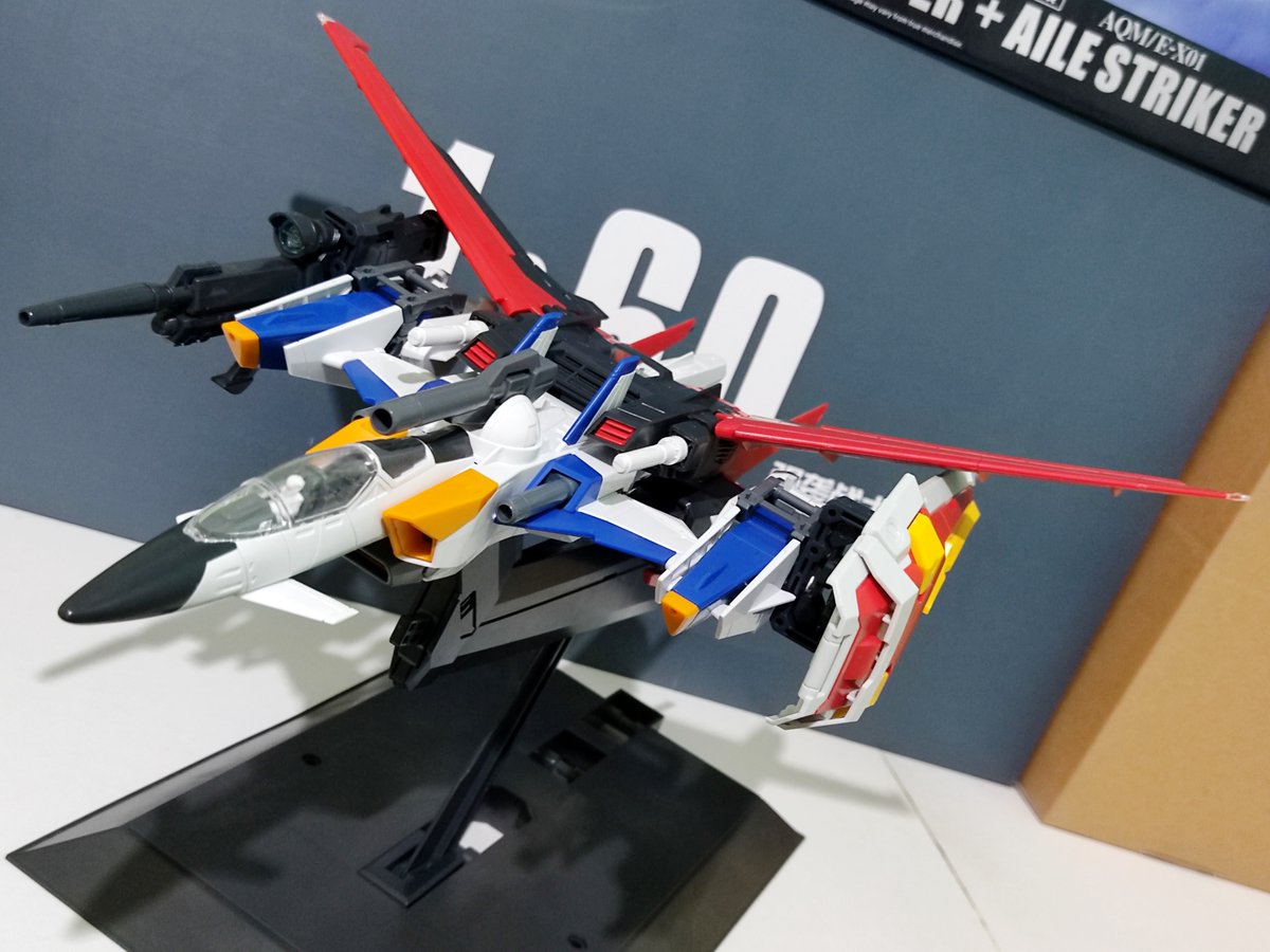 bryanz092's tweet photo. 1/60 PG Strike Gundam with Skygrasper + Aile Striker (both bootlegs from Daban Model) (gallery part 1)
#Gundam #ガンダム #GundamSEED #MobileSuitGundamSEED #機動戦士ガンダムSEED #StrikeGundam #ストライクガンダム #Gunpla #ガンプラ #plamo #プラモ #modelkit #DabanModel #bootleg https://t.co/YGhavKcs4B