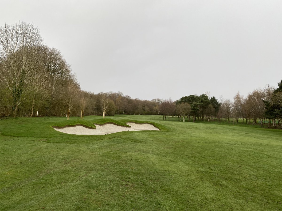 SkyCaddieSteve's tweet photo. Today I’m in The Midlands , revisiting two Clubs with small but very significant course changes ,firstly,new bunkering @GolfBarr in addition to last Years update ,great job @GreatBarrGreens, & @SkyCaddie commitment to ensuring players enjoy up to date gps accuracy #groundmapping https://t.co/ve5mkhpgxC