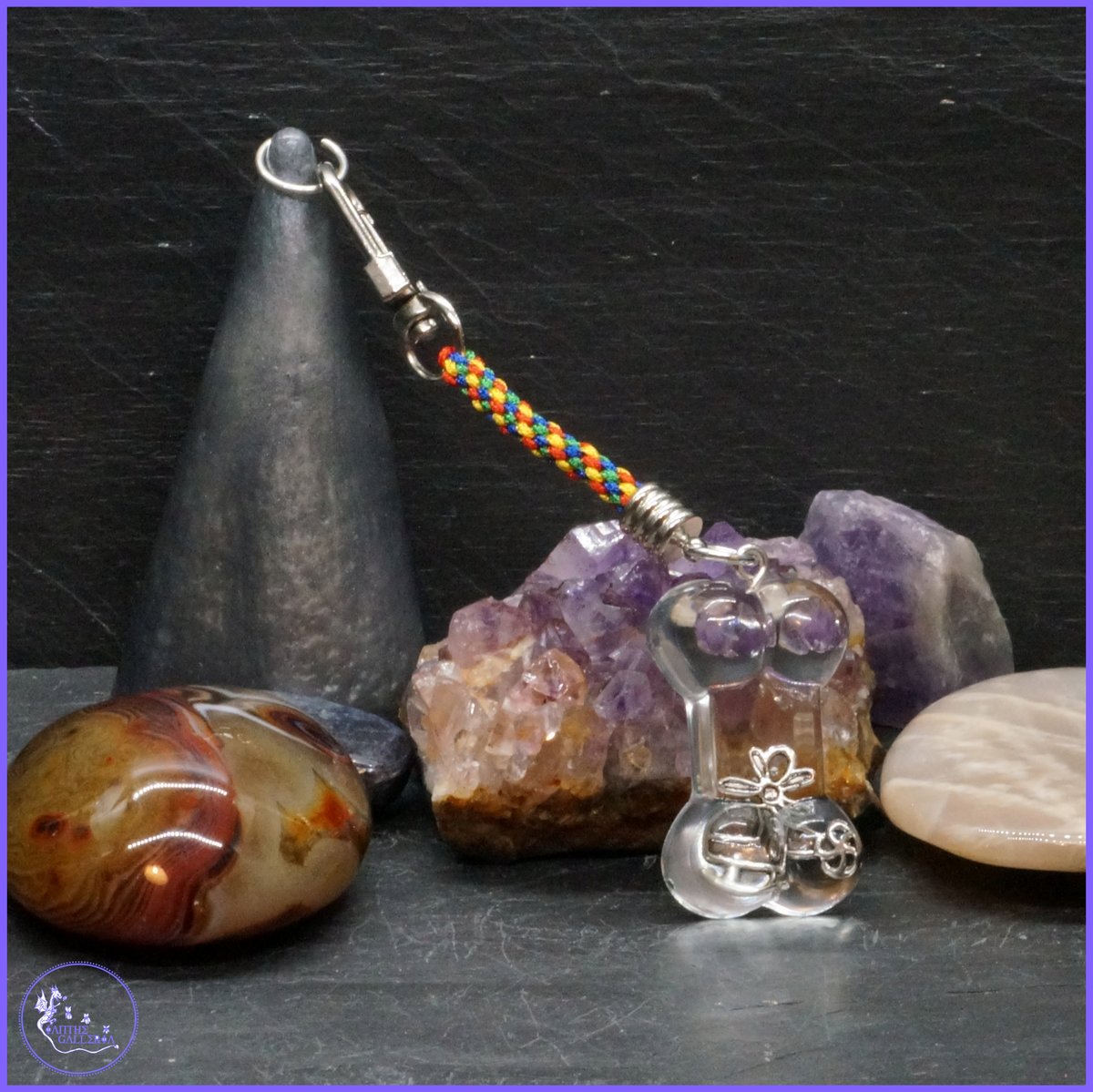 IantheGalleria's tweet image. H - Helicopter Charm Bone Keyring. 

We have a range of different Charms encased within clear bone keyrings. 

 ianthegalleria.co.uk/ourshop/cat_16…

#AMZart #aprilalphabetchallenge #alphabetChallenge #NationalPetMonth #Handmade #GiftIdea #ukgiftam