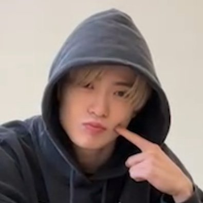 empathyoonoh's tweet photo. JAEHYUN IS SO CUTEE https://t.co/DL7sKCjnRD