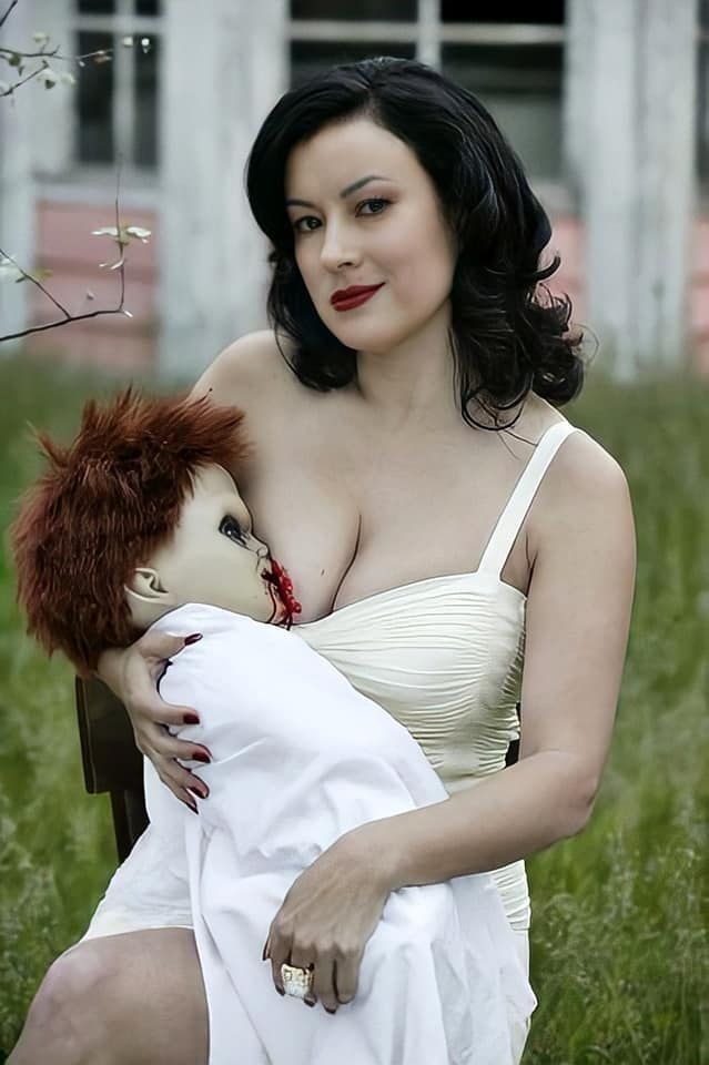 deathndhorror's tweet photo. Jennifer Tilly 🔪 https://t.co/hAMJTeBDN5