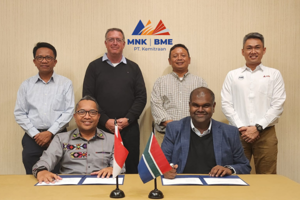AMBrief_online's tweet image. Exciting news for BME as they sign a joint venture with PT Multi Nitrotama Kimia, creating an integrated offering with an expanded suite of products and services for both surface and underground mines. 
 #mining #explosivesolutions #globalisation
Read: bit.ly/3G2A7dM