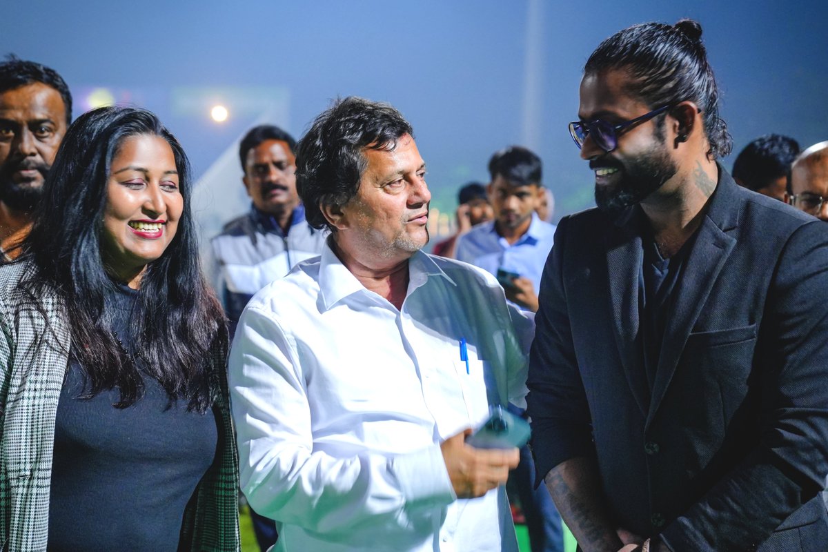 camera_baba's tweet image. If we try to find God in the form of human with our every single act of love, kindness and generosity, then surely we can meet our dearest lovable sir, who is the founder of KIIT and KISS University - 'Dr. Achyuta Samanta' Sir.
#camerababa @achyuta_samanta @MPKandhamal