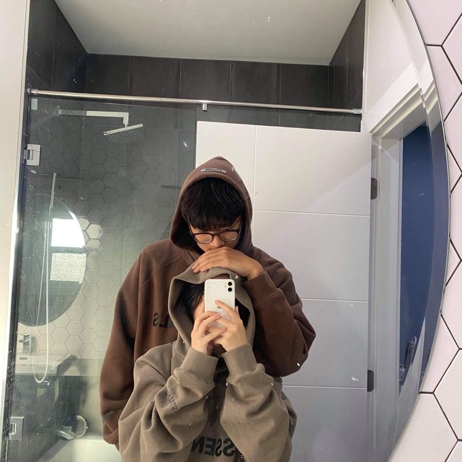 ㅤ

          033023 —— sns update!
          baked some cupcakes w/
          mew for my boyfriend! 🧁
ㅤ