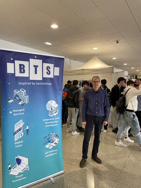 Cátedra BTS Group tweet media