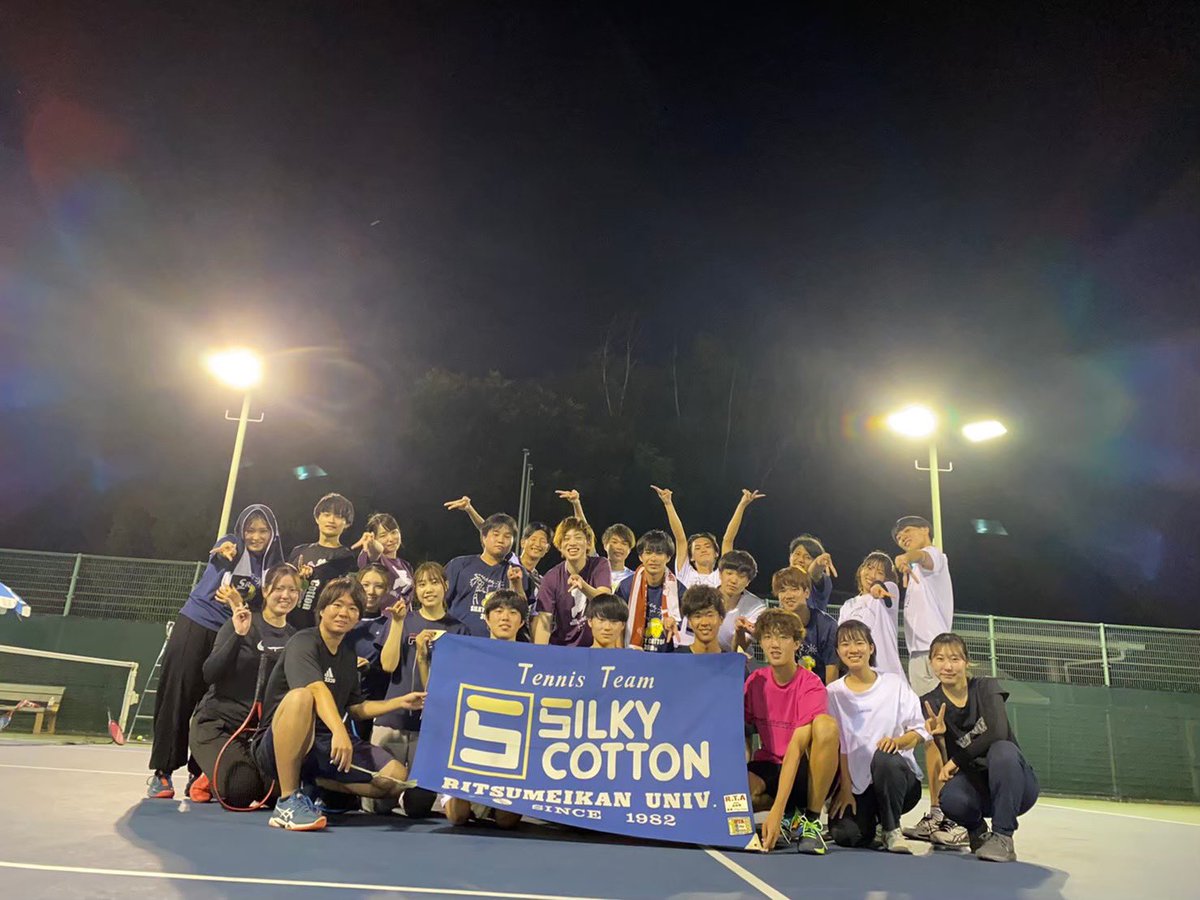 silkyJournal's tweet photo. SilkyCottonは立命の公認インカレサークルです！🎾
西院テニスコートで火木土の週3回、練習をしています！
遊びもテニスも全力な私たちは、テニスのレベルは初心者からインターハイ出場者まで幅広いです！
充実した大学生活を送りたい方！是非お待ちしています！
 #春から立命館 #春から立命 #テニス https://t.co/KFpV7M0MKA