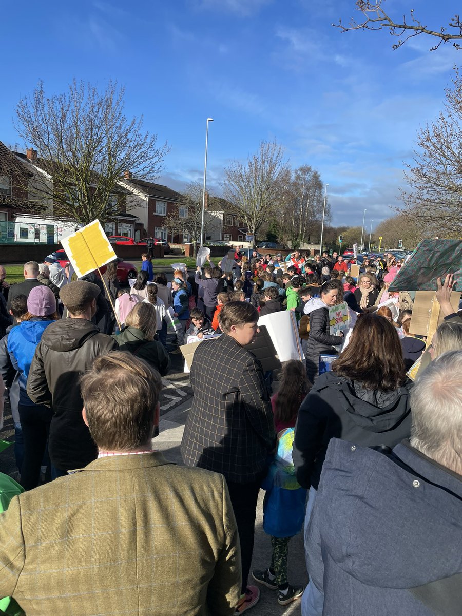 rossom's tweet image. Amazing turnout by the passionate staff and families @RiverviewETNS protesting that we’ve to use toilets as classrooms. Do better @NormaFoleyTD1 @LeoVaradkar