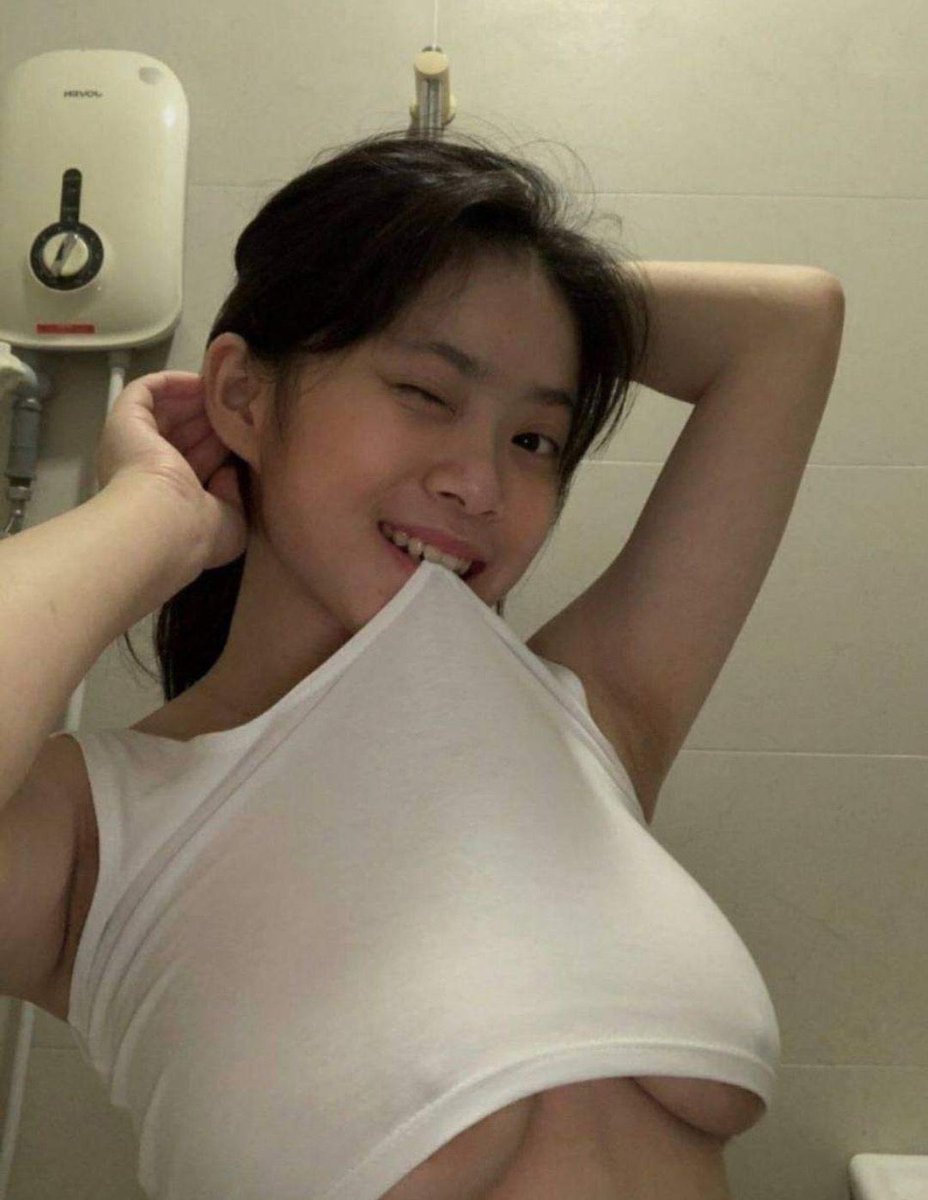 Swey22025638's tweet photo. 出售大量马来西亚网红裸照 视频
马来西亚网红Jolin yongyi 露点视��照片
需要私信我❤️ https://t.co/K4jHtBDRsr